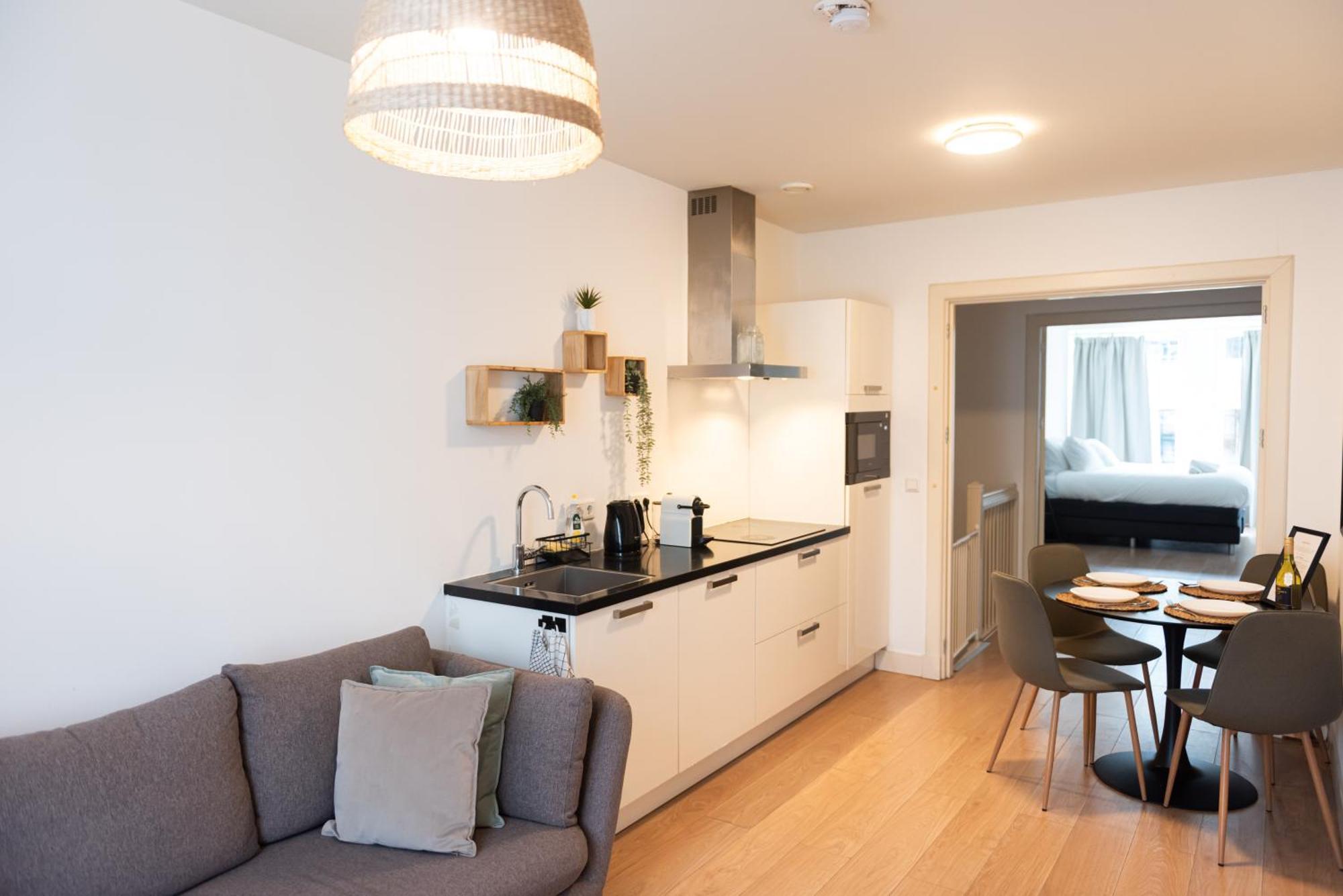 Canal View Apartment อัมสเตอร์ดัม ภายนอก รูปภาพ